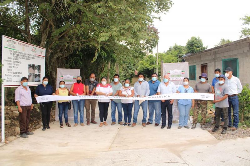 INAUGURACION DE PROYECTOS DE PAVIMENTACION POR LA PRESIDENTA ERIKA SAAB LARA