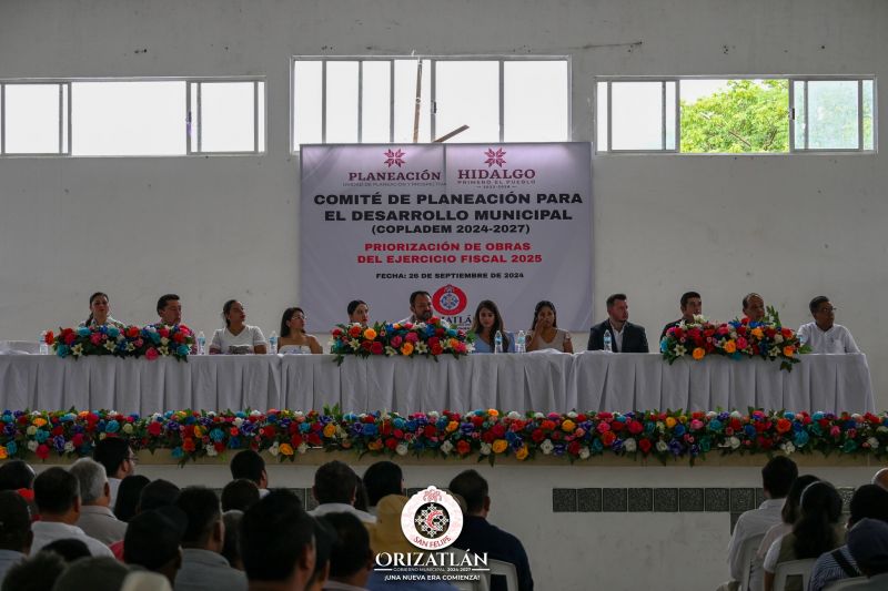 ¡COMPROMETIDOS CON EL FUTURO DE SAN FELIPE ORIZATLÁN!